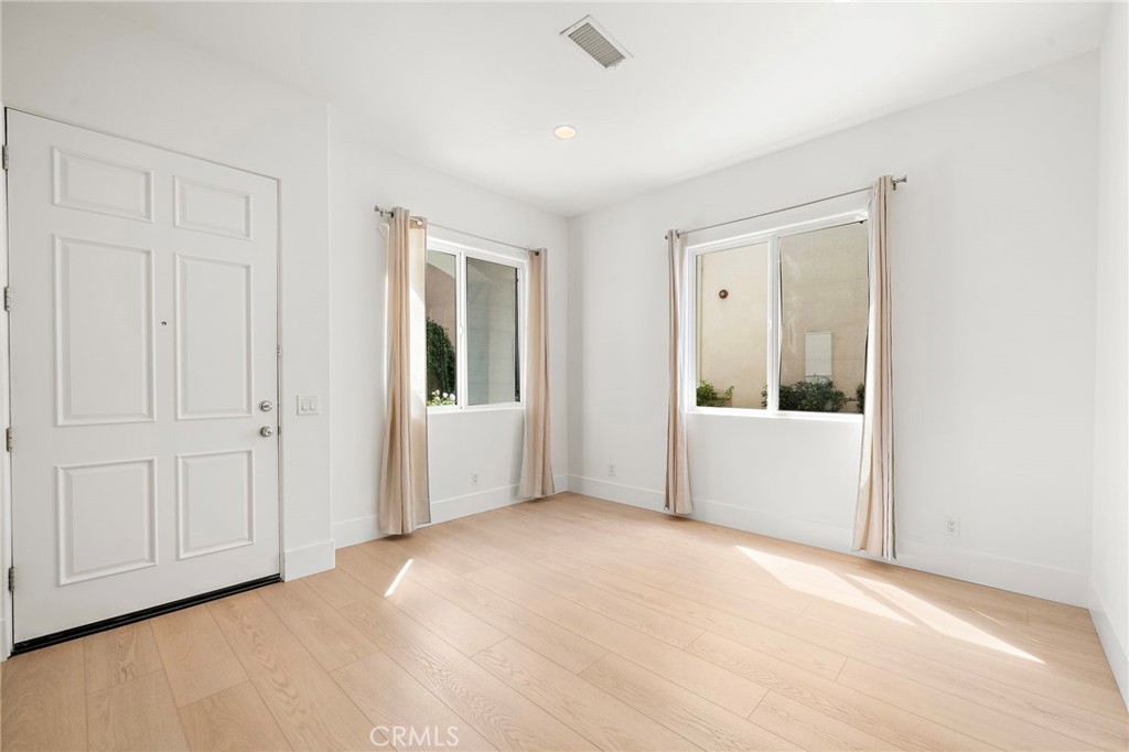 265 Mesa Drive B, Costa Mesa CA 92627 - photo 8