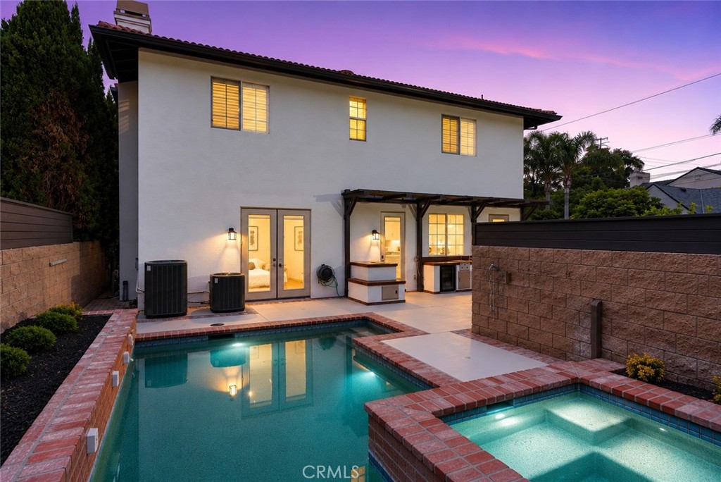 267 Mesa Dr, Costa Mesa CA 92627 - photo 3