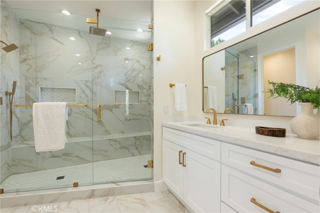 267 Mesa Dr, Costa Mesa CA 92627 - photo 15