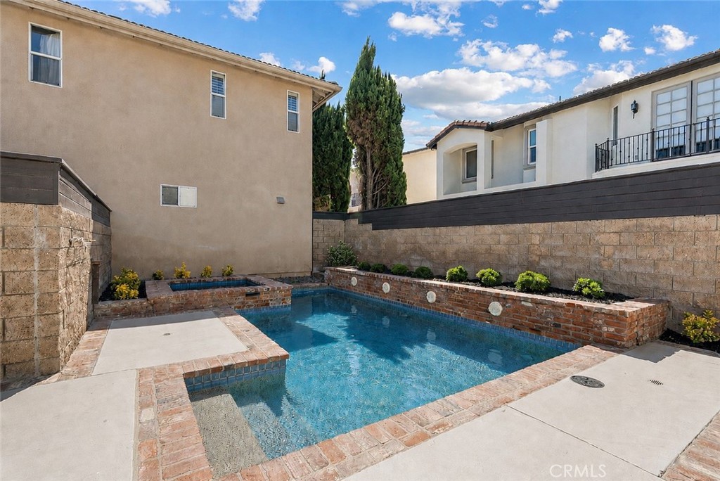 267 Mesa Dr, Costa Mesa CA 92627 - photo 25