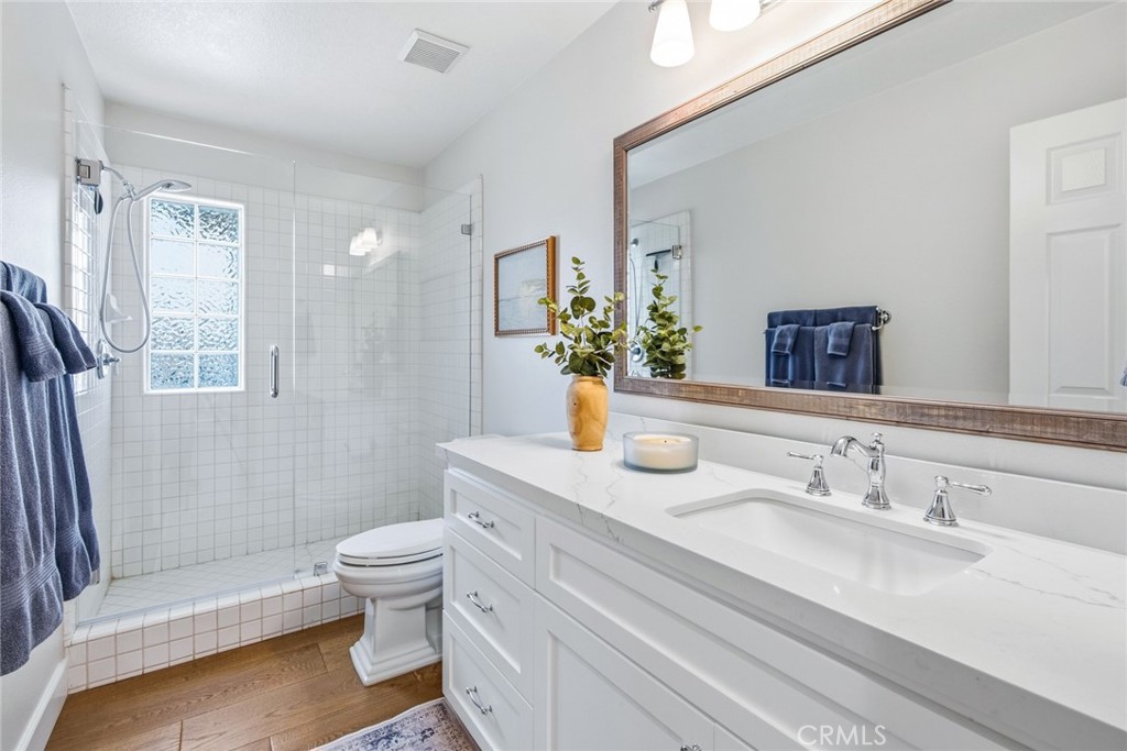downstairs guest suite bath - 2680 Orange, Costa Mesa CA 92627 - photo 33