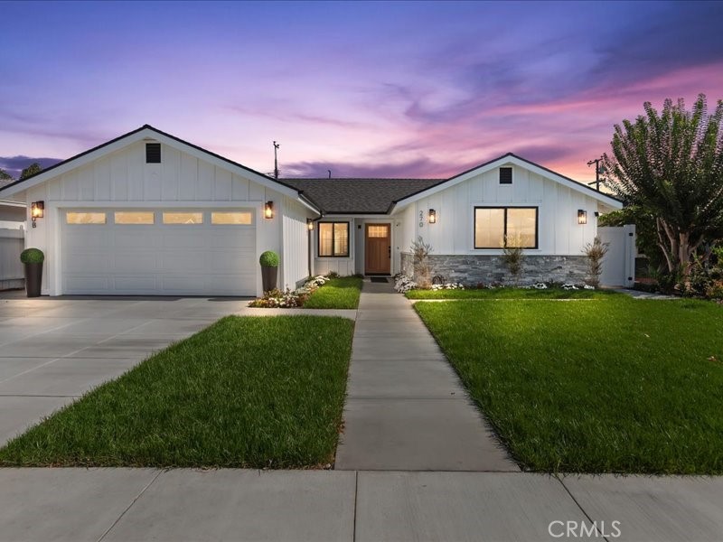 Dramatic New Custom Single Level Duplex - 2 legal units, 4 bdrm, 3 bath, 2,000 sq ft, & 2 bdrm, 2 bath, 1,000 sq ft rear - 270 Albert Place, Costa Mesa CA 92627 - photo 1