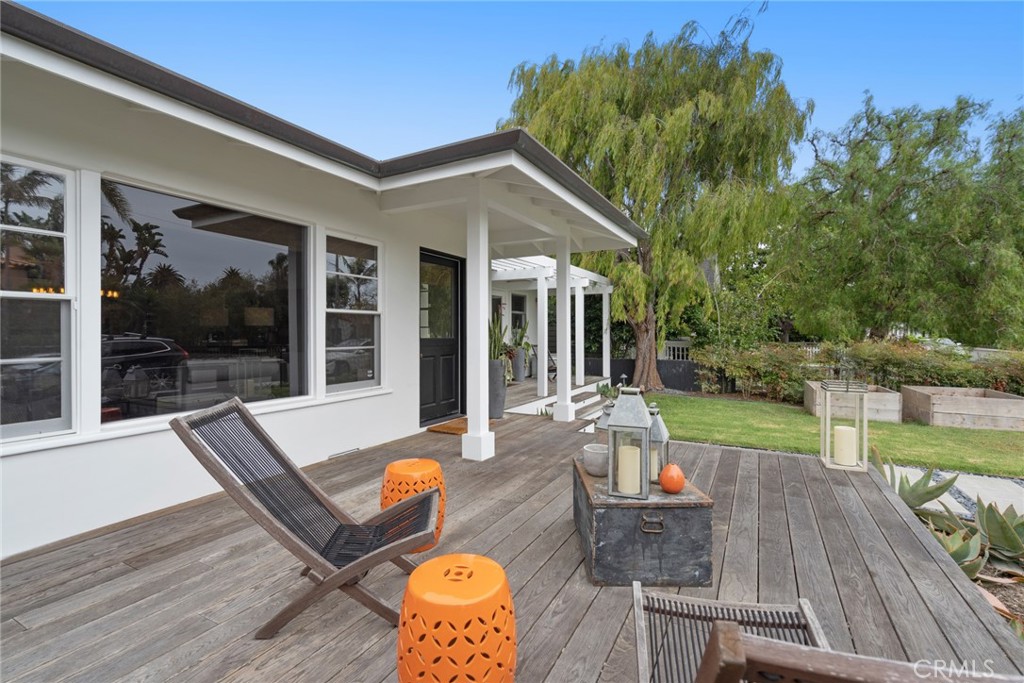 274 Magnolia Street, Costa Mesa CA 92627 - photo 2