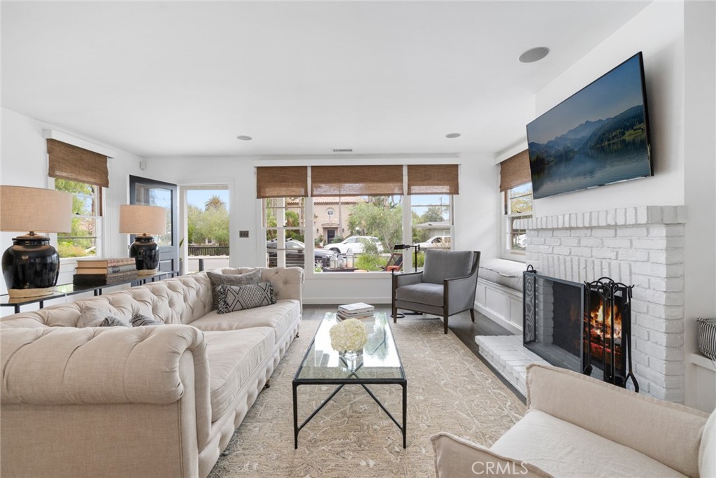 274 Magnolia Street, Costa Mesa CA 92627 - photo 4