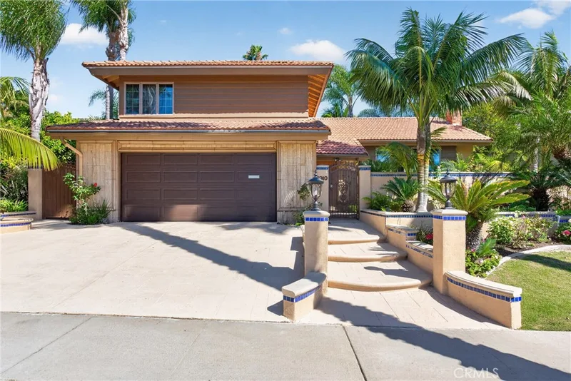 2740 Cardinal Drive, Costa Mesa