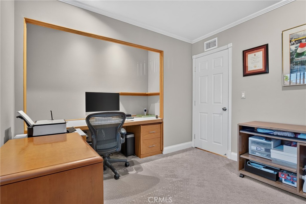 All bedrooms have crown moldings - 2740 Cardinal Drive, Costa Mesa CA 92626 - photo 42