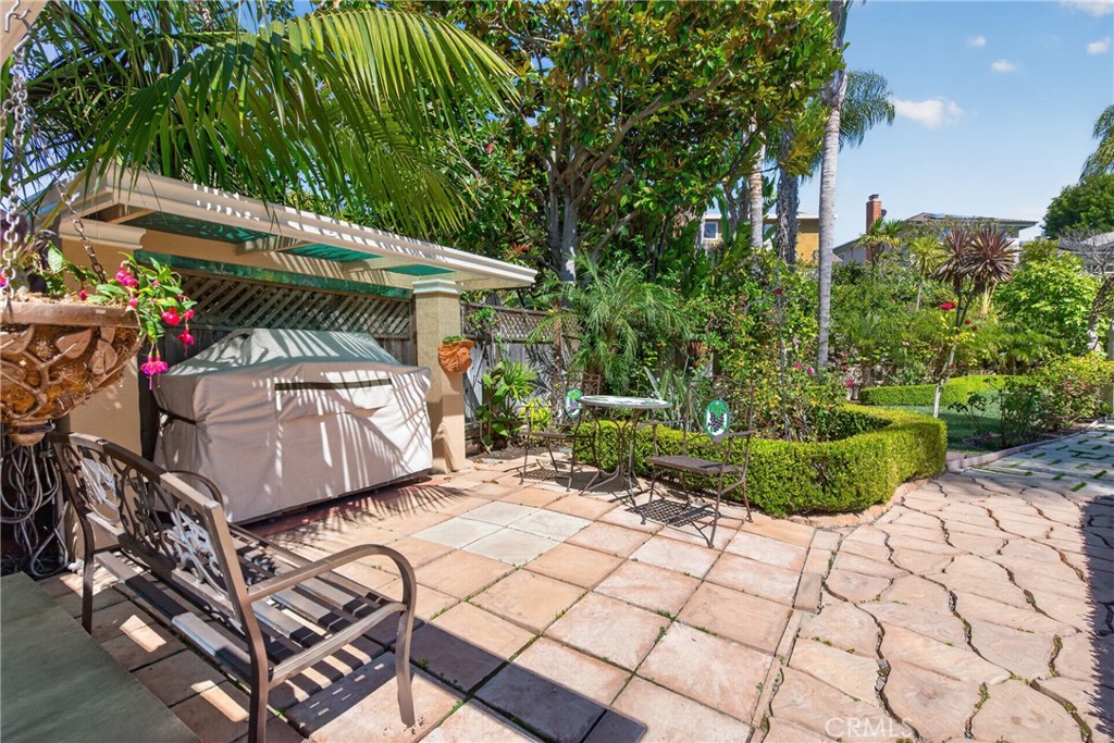 Covered pool area and BBQ area - 2740 Cardinal Drive, Costa Mesa CA 92626 - photo 66