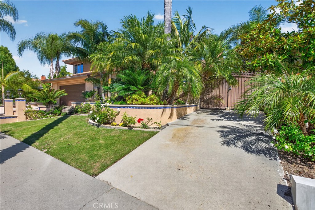 Extra Parking - 2740 Cardinal Drive, Costa Mesa CA 92626 - photo 67
