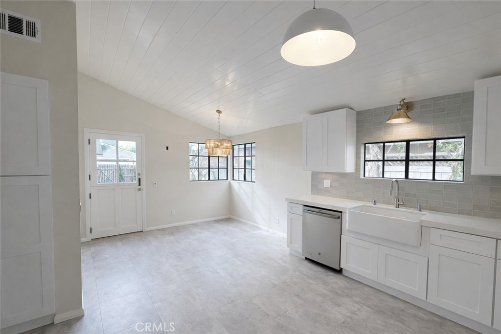 275 Flower, Costa Mesa CA 92627 - photo 3