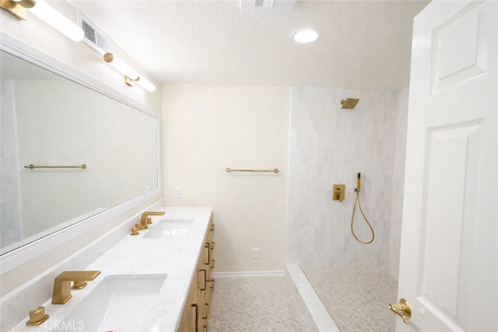 275 Flower, Costa Mesa CA 92627 - photo 10