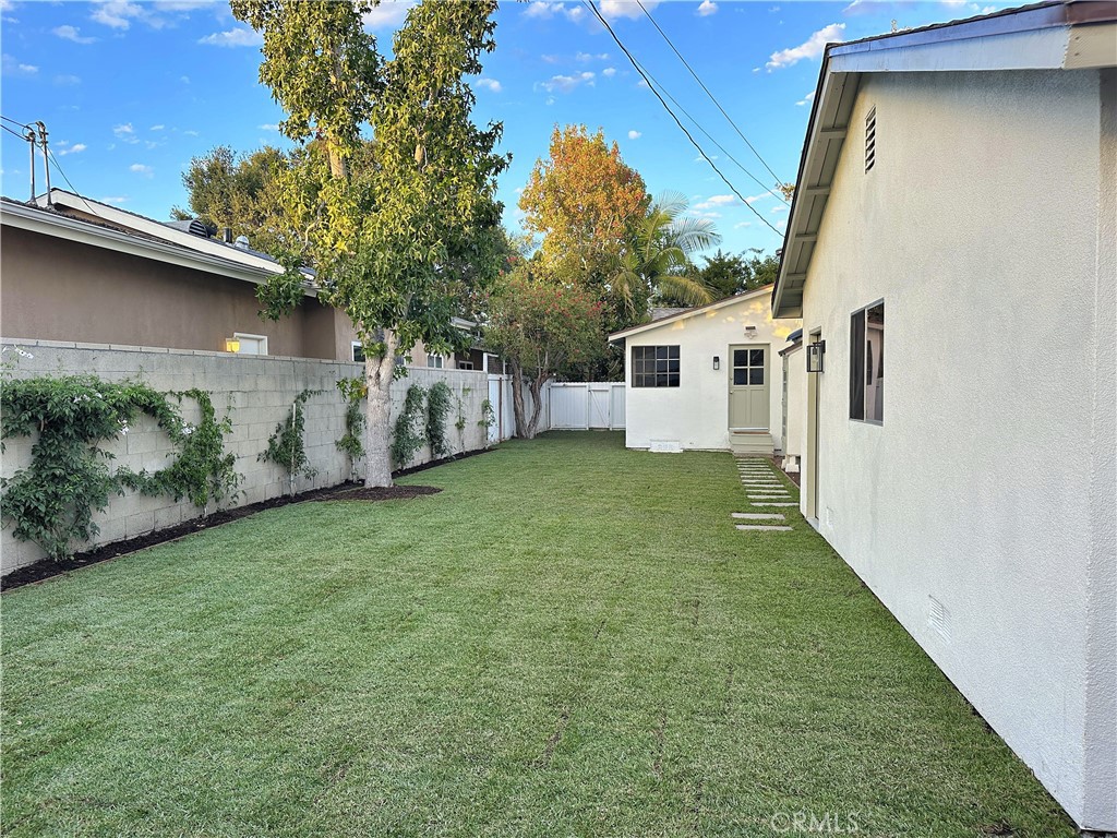 275 Flower, Costa Mesa CA 92627 - photo 18