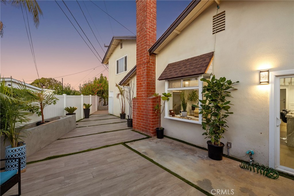 2750 San Carlos, Costa Mesa CA 92626 - photo 28