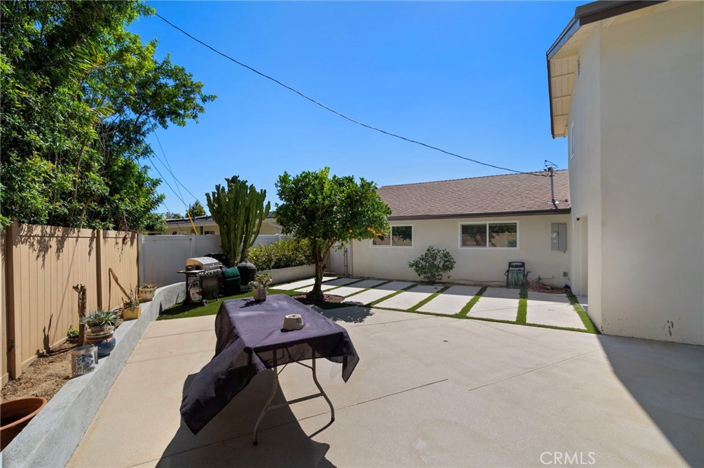 2750 San Carlos, Costa Mesa CA 92626 - photo 35