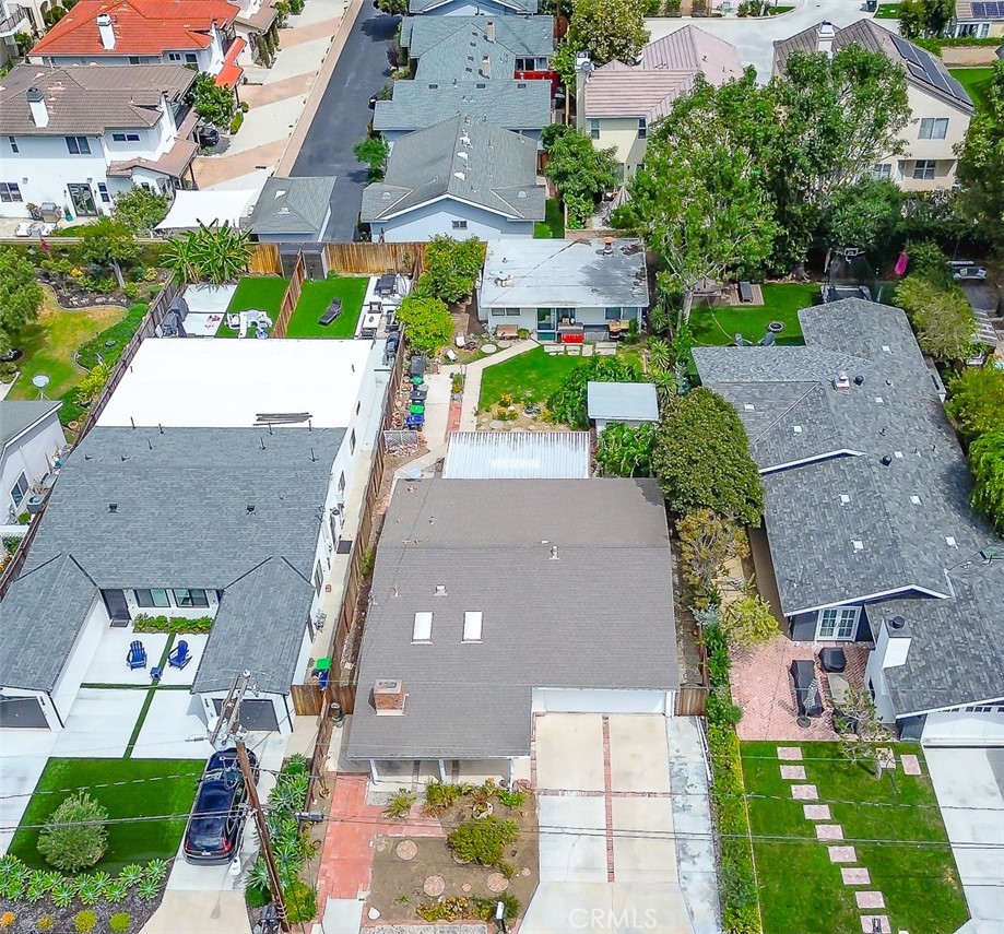 278 Santo Tomas, Costa Mesa CA 92627 - photo 32