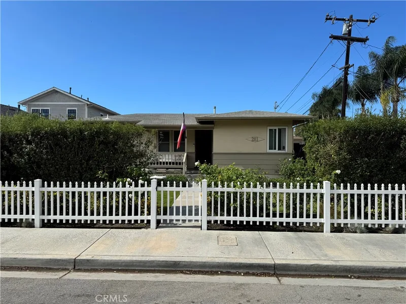 281 Del Mar A, Costa Mesa, CA 92627