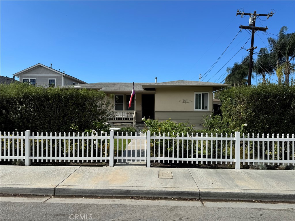 Great Eastside location! - 281 Del Mar A, Costa Mesa CA 92627 - photo 1