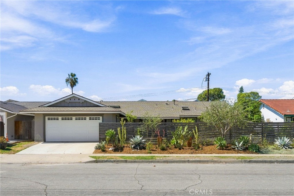 2817 La Salle, Costa Mesa CA 92626 - photo 2