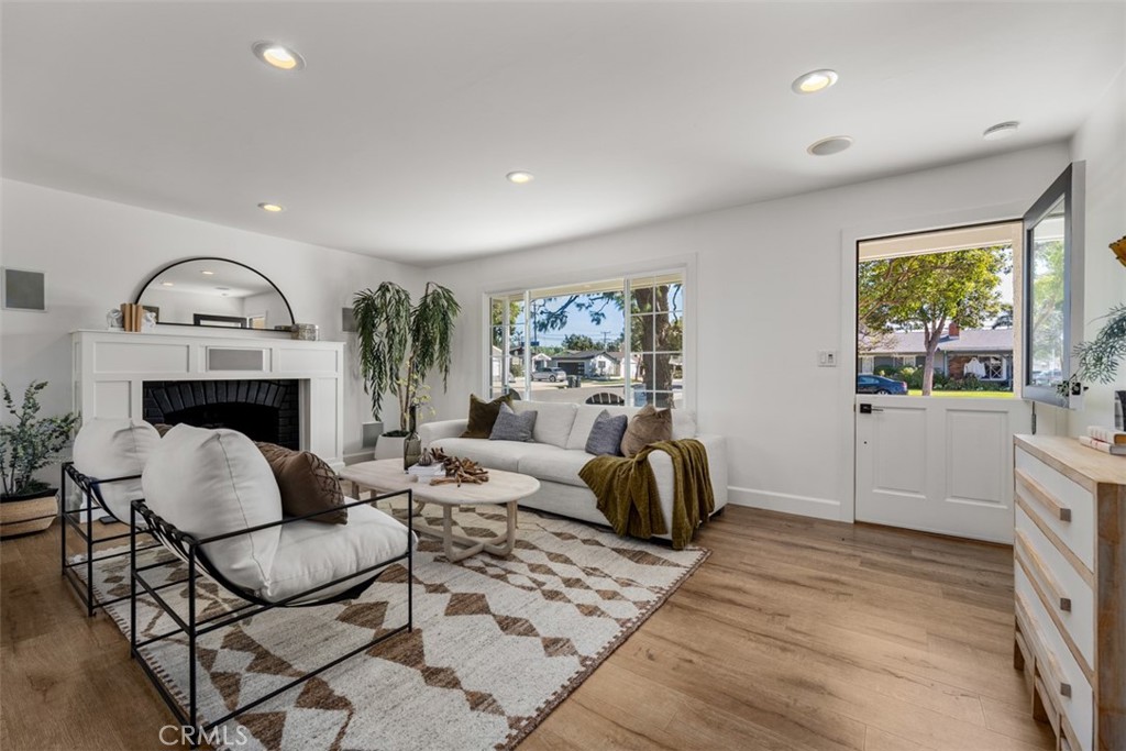 2835 Portola, Costa Mesa CA 92626 - photo 6