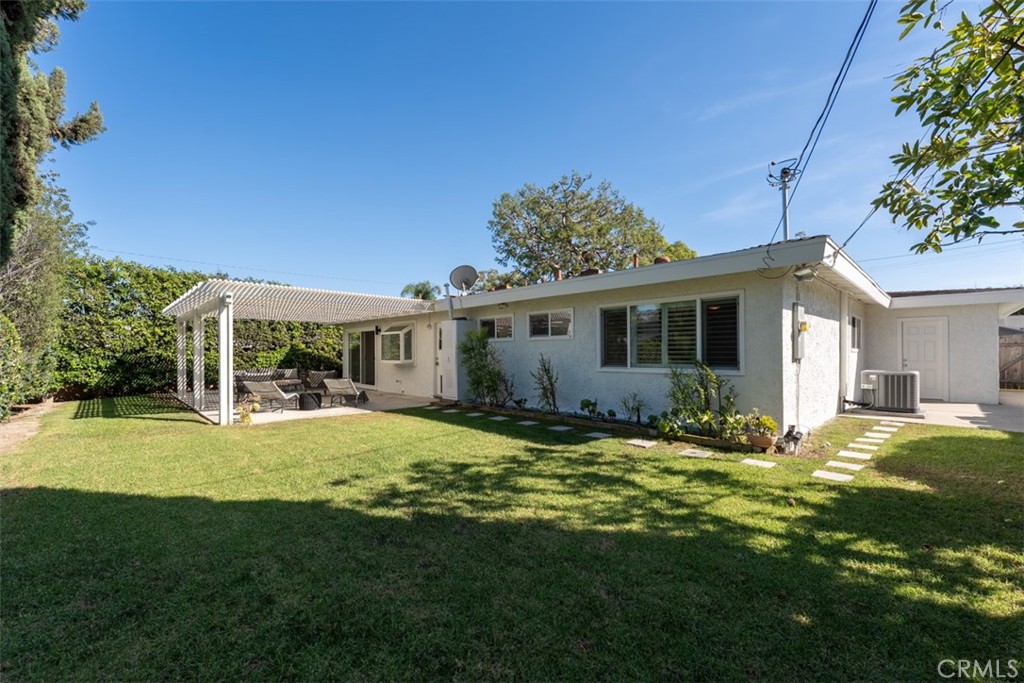 2835 Portola, Costa Mesa CA 92626 - photo 31