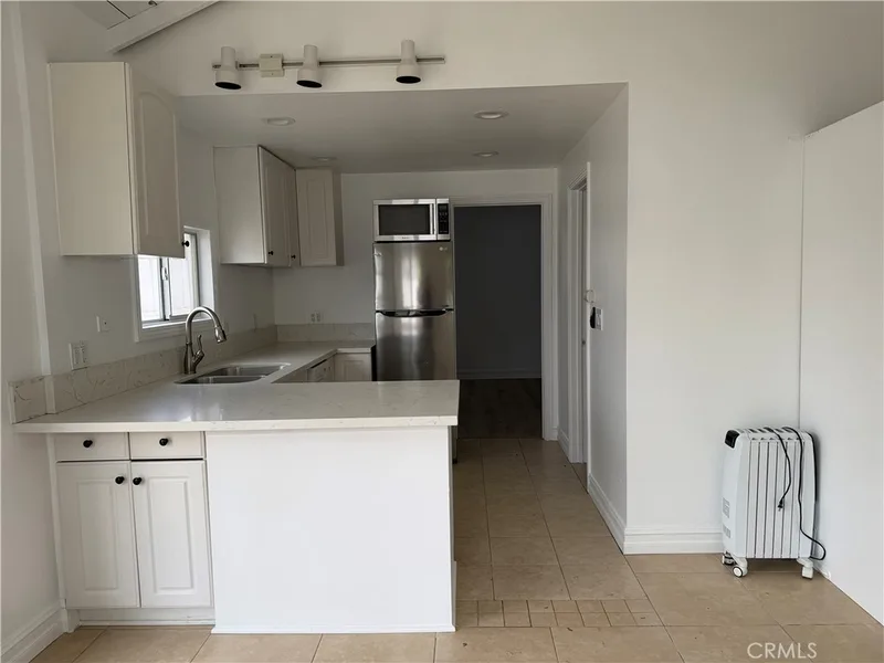 286 E 19th Back Unit, Costa Mesa, CA 92627