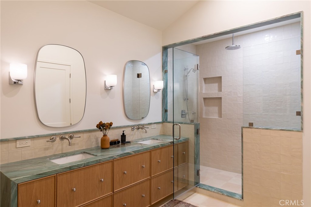 288 E Bay Street, Costa Mesa CA 92627 - photo 9