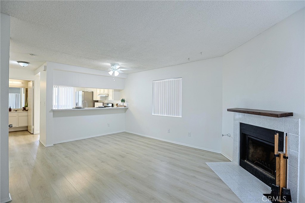 290 Victoria Street 29 (F8), Costa Mesa CA 92627 - photo 1