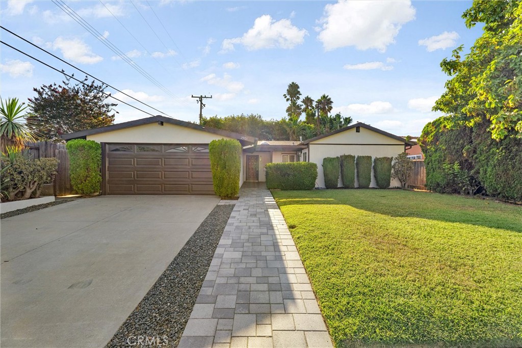 2901 Royal Palm Drive, Costa Mesa CA 92626 - photo 1