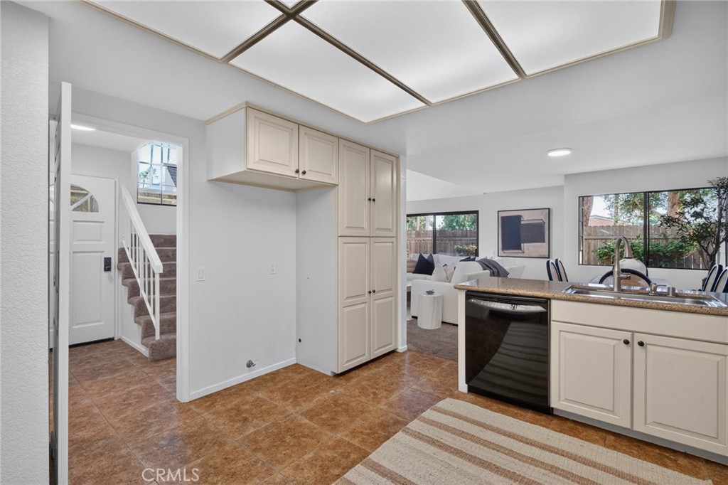 292 Palmer Street A1, Costa Mesa CA 92627 - photo 18
