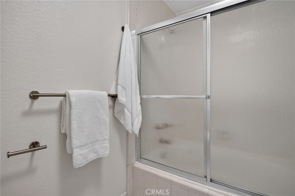 Primary Ensuite Bath - 292 Palmer Street A1, Costa Mesa CA 92627 - photo 32