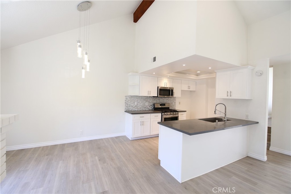 292 Palmer Street C2, Costa Mesa CA 92627 - photo 1