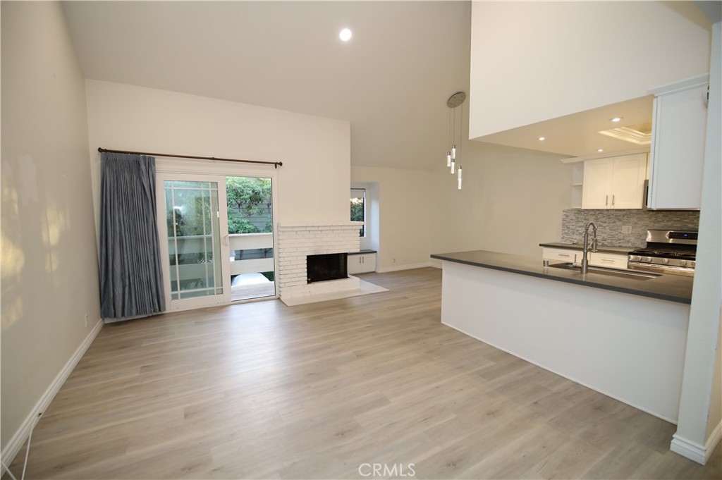 292 Palmer Street C2, Costa Mesa CA 02627 - photo 4