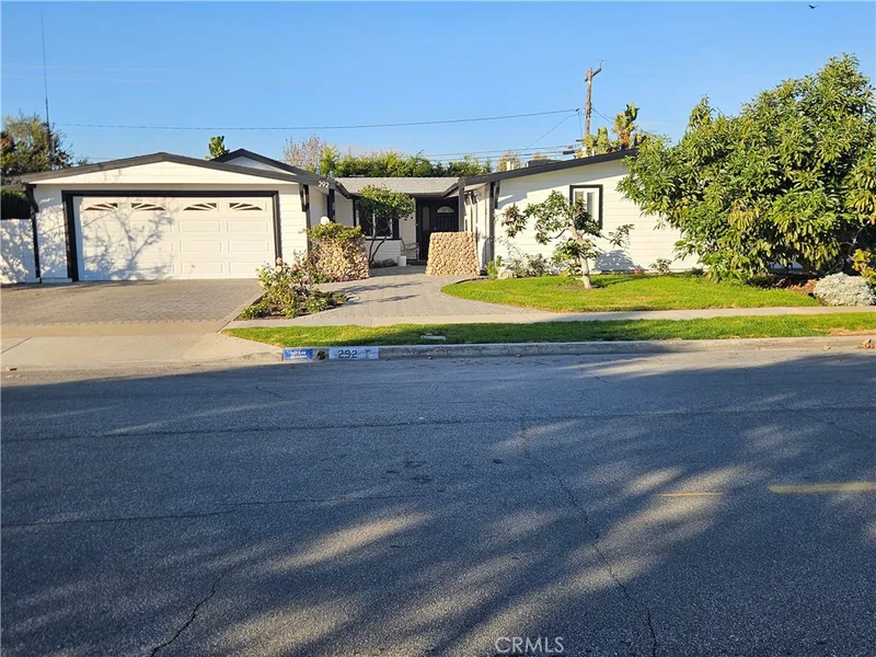 292 Villanova, Costa Mesa, CA 92626