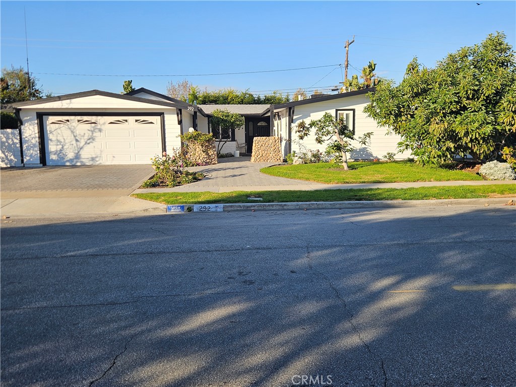 292 Villanova, Costa Mesa CA 92626 - photo 1