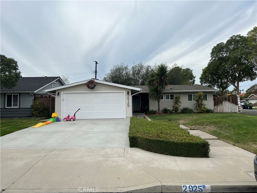 2925 Chestnut Avenue, Costa Mesa CA 92626 - photo 1