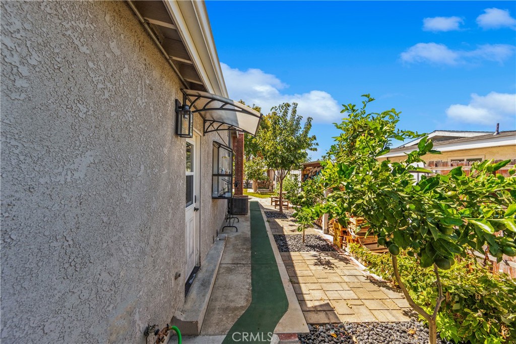 2972 Teakwood Place, Costa Mesa CA 92626 - photo 42