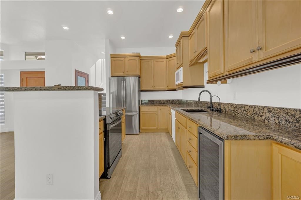 3021 Croyden 97, Costa Mesa CA 92626 - photo 7