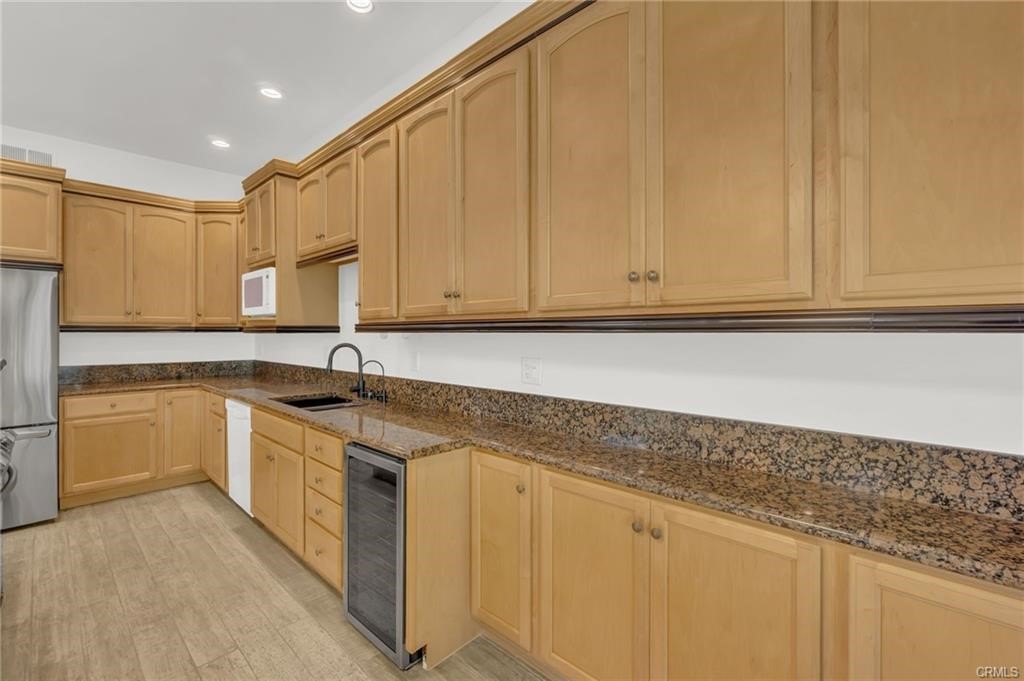 3021 Croyden 97, Costa Mesa CA 92626 - photo 9