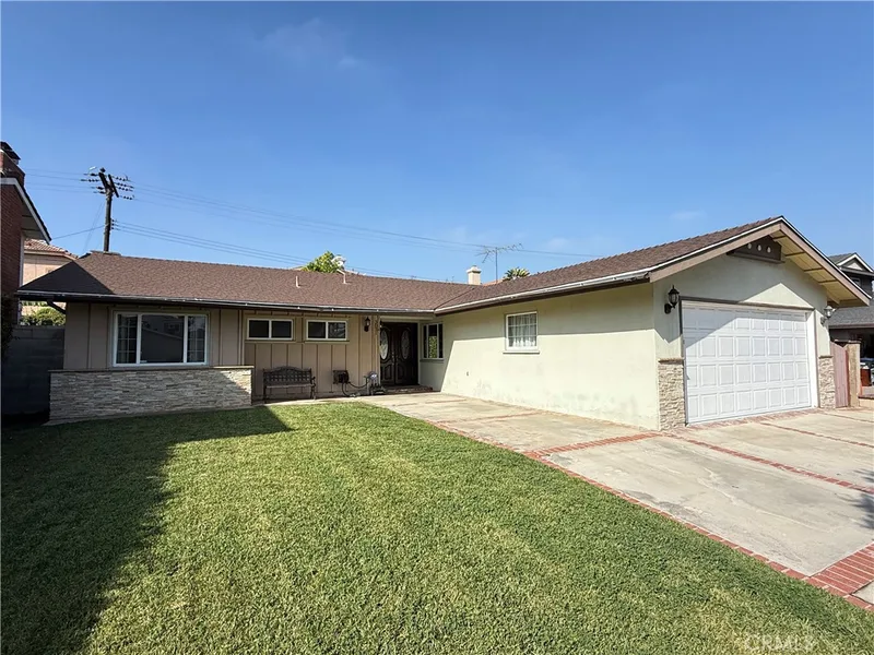 3071 Platte, Costa Mesa, CA 92626