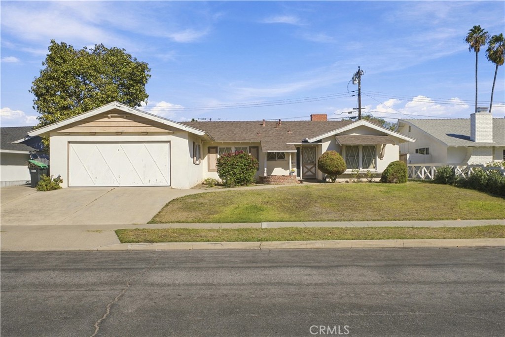 3076 Madeira, Costa Mesa CA 92626 - photo 3