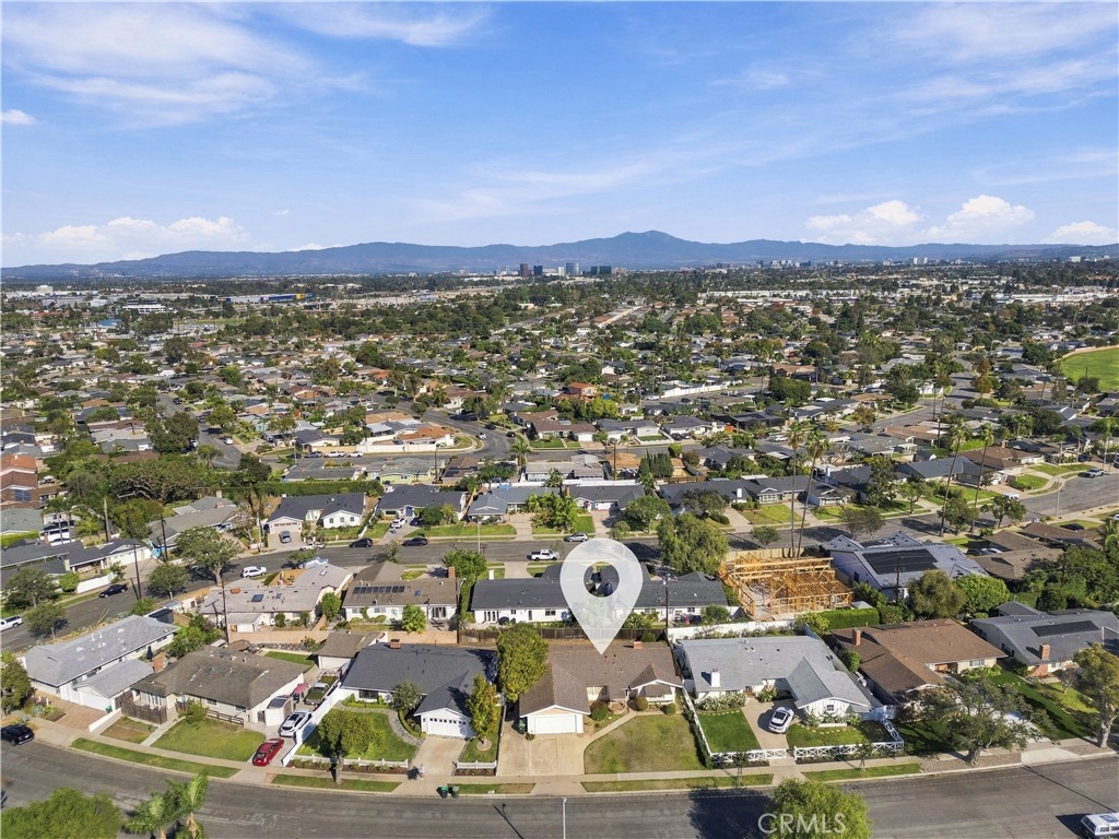 3076 Madeira, Costa Mesa CA 92626 - photo 6