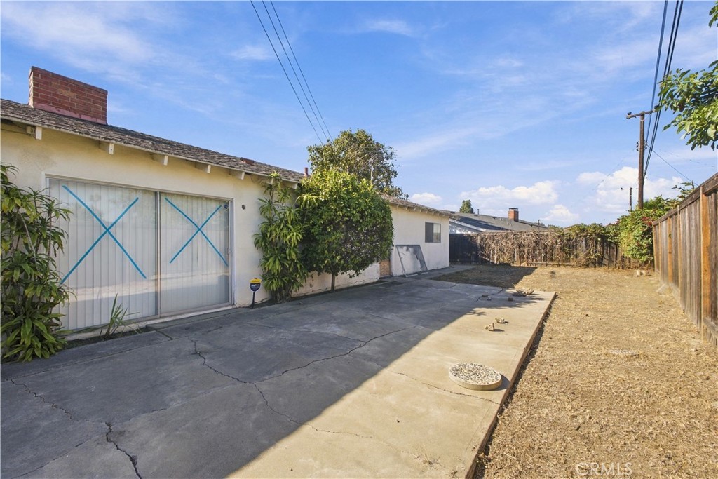 3076 Madeira, Costa Mesa CA 92626 - photo 16
