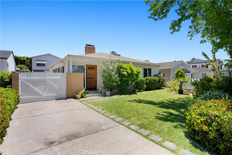 308 Flower Street, Costa Mesa, CA 92627