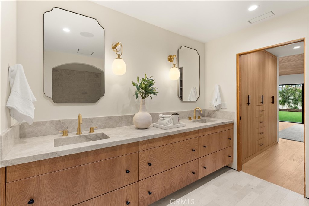 3080 Country Club Drive, Costa Mesa CA 92626 - photo 31
