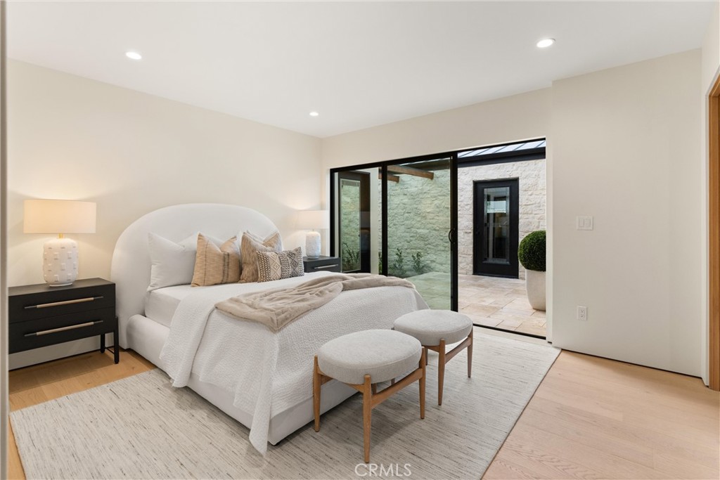 3080 Country Club Drive, Costa Mesa CA 92626 - photo 35