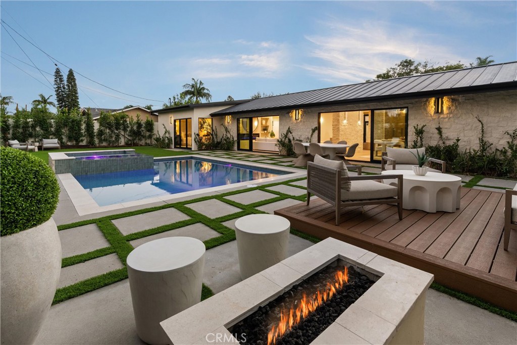 3080 Country Club Drive, Costa Mesa CA 92626 - photo 49