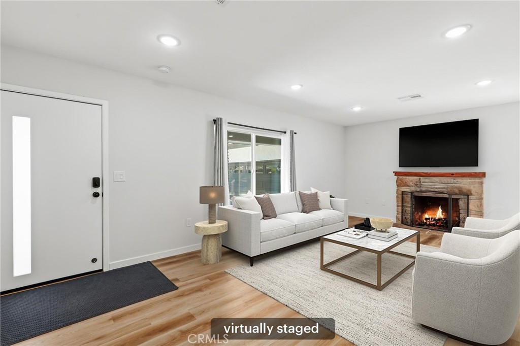 3095 College Avenue, Costa Mesa CA 92626 - photo 3