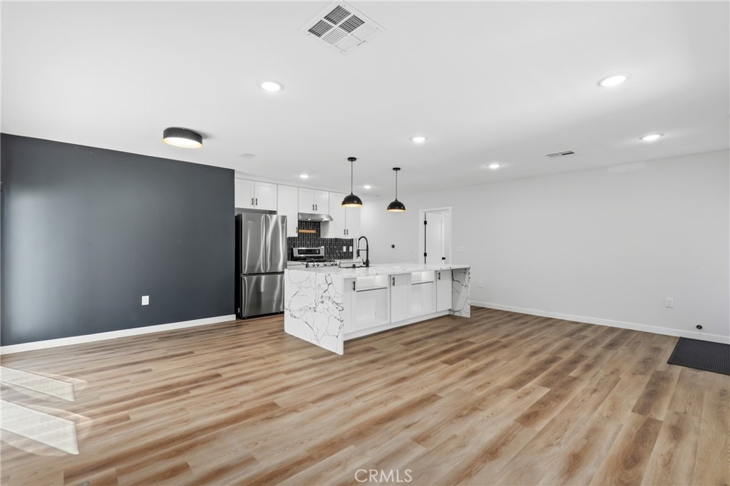 3095 College Avenue, Costa Mesa CA 92626 - photo 7