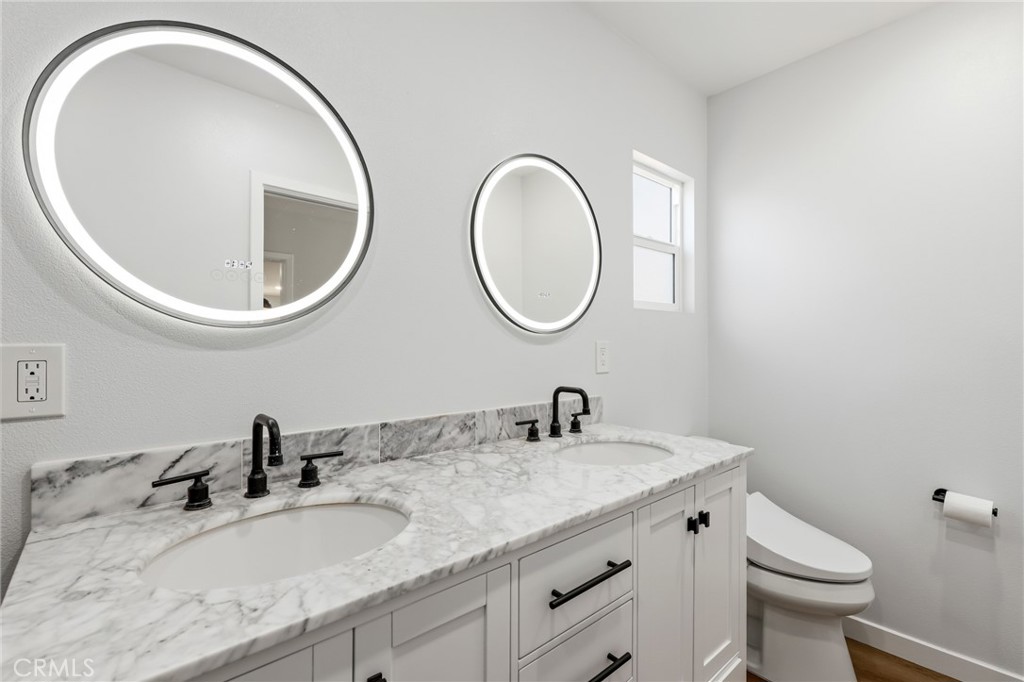 3095 College Avenue, Costa Mesa CA 92626 - photo 23