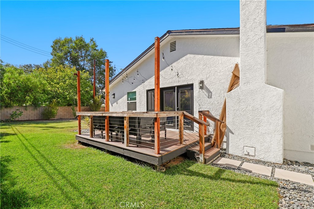 3095 College Avenue, Costa Mesa CA 92626 - photo 32