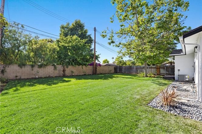 3095 College Avenue, Costa Mesa CA 92626 - photo 35